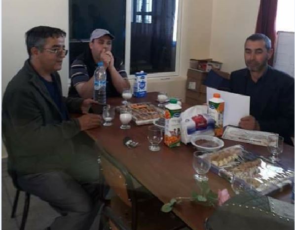 أولاد جرار : بن السايح يدعو مدير ثانوية السلام الى تجنب مسببات الإحتقان أولاد جرار : بن السايح يدعو مدير ثانوية السلام الى تجنب مسببات الإحتقان