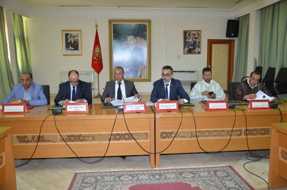 إقليم تيزنيت أول جماعة ترابية تعتمد تقرير تقييم برنامجها التنموي إقليم تيزنيت أول جماعة ترابية تعتمد تقرير تقييم برنامجها التنموي