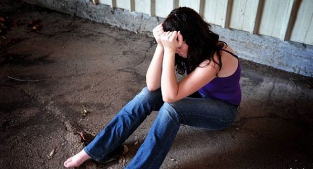 تيزنيت : اعتقال أب من “وجان” ارسل طفلته لصالون التجميل للتزيين ليقضي معها ليلة جنسية داخل شاحنته لغاية الفجر تيزنيت : اعتقال أب من “وجان” ارسل طفلته لصالون التجميل للتزيين ليقضي معها ليلة جنسية داخل شاحنته لغاية الفجر