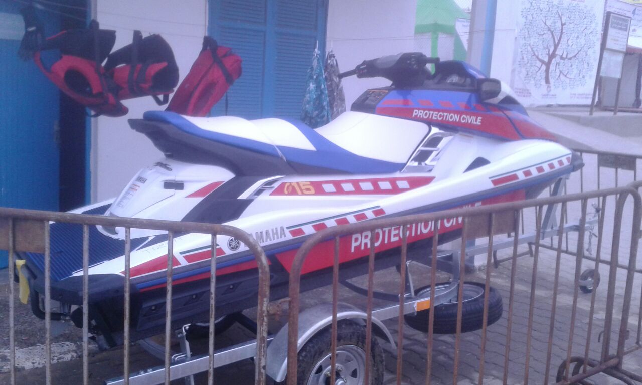 أكلو : لأول مـــرة ..شاطئ سيدي موشى يتعزز بدراجة ( Jet Ski ) للإنقاذ من النوع الممتاز أكلو : لأول مـــرة ..شاطئ سيدي موشى يتعزز بدراجة ( Jet Ski ) للإنقاذ من النوع الممتاز