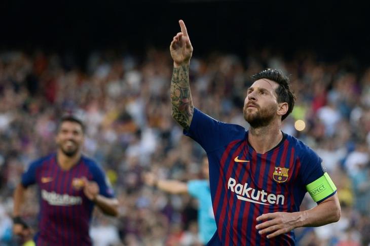 ثلاثية ميسي تقود برشلونة لفوز كبير على أيندهوفن ثلاثية ميسي تقود برشلونة لفوز كبير على أيندهوفن