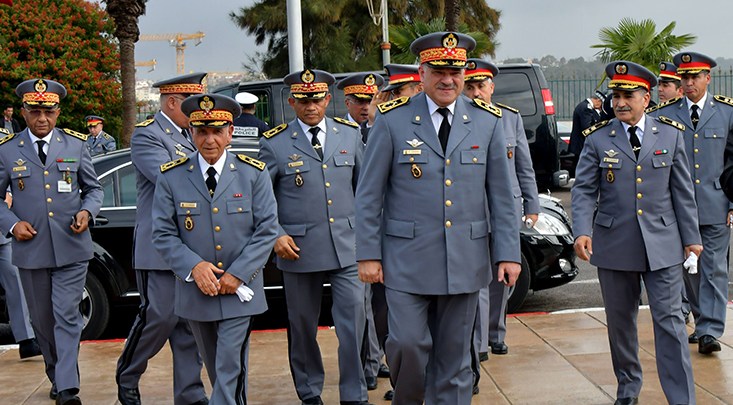إحالة جنرالين و 48 كولونيلاً من الدرك الملكي على التقاعد واعفاء ضباط آخرين إحالة جنرالين و 48 كولونيلاً من الدرك الملكي على التقاعد واعفاء ضباط آخرين