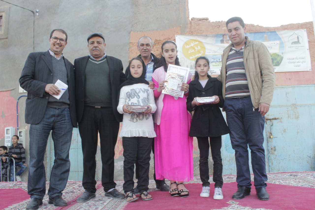 تيزنيت : جمعية الوفاء بحي تمدغوست تنظم حفل نهاية الأسدوس الاول لفائدة تلامذة مدرسة أحمد بلافريج تيزنيت : جمعية الوفاء بحي تمدغوست تنظم حفل نهاية الأسدوس الاول لفائدة تلامذة مدرسة أحمد بلافريج