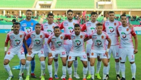حسنية أكادير يسقط أمام نهضة بركان في كأس الـ “كاف” حسنية أكادير يسقط أمام نهضة بركان في كأس الـ “كاف”