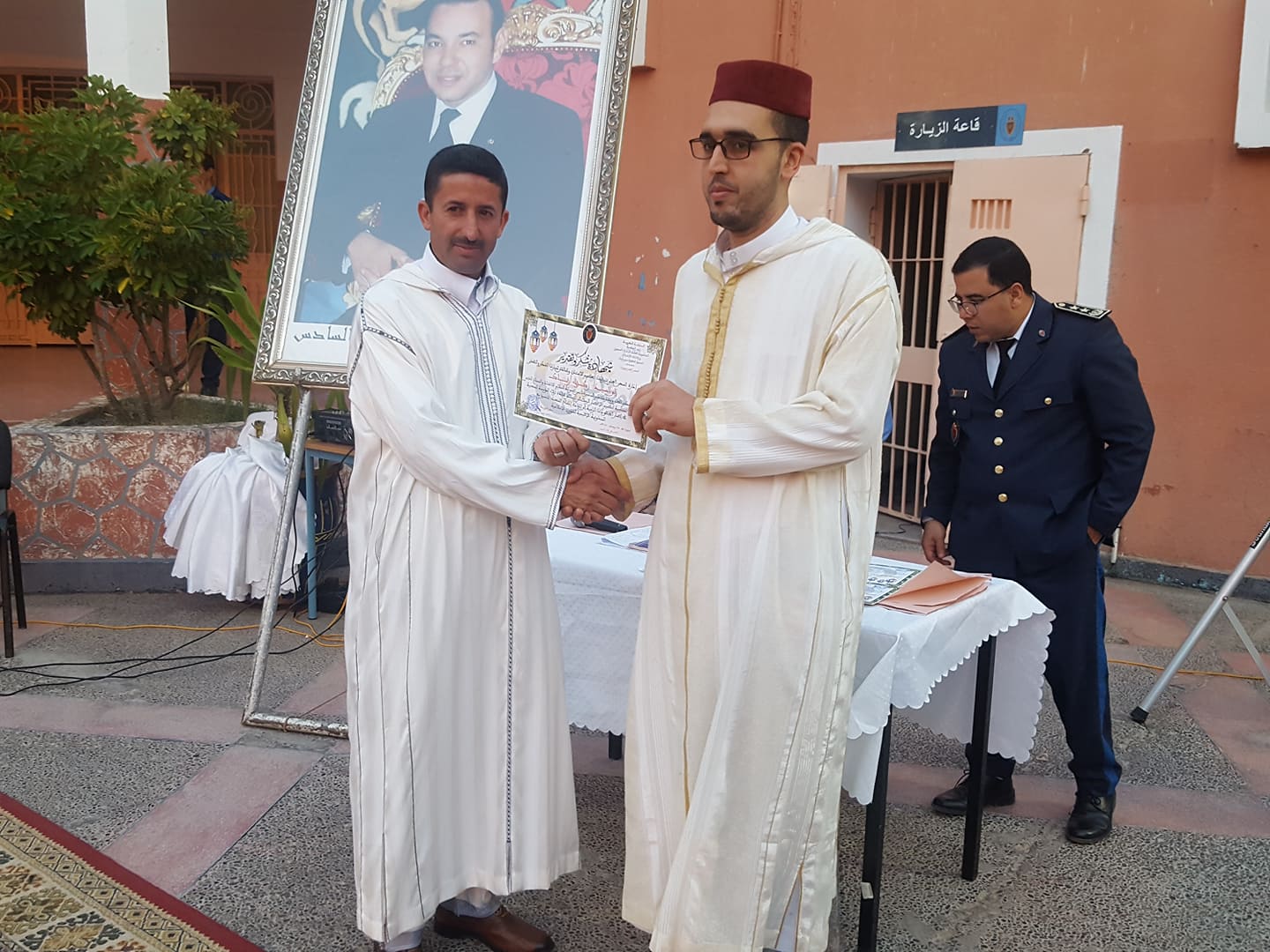 بالفيديو و الصور :إفطار جماعي لفائدة نزلاء السجن المحلي بتيزنيت بالفيديو و الصور :إفطار جماعي لفائدة نزلاء السجن المحلي بتيزنيت