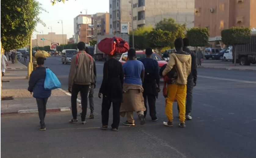 حافلة جديدة تُقل مهاجرين من جنوب الصحراء تصل اليوم إلى تزنيت