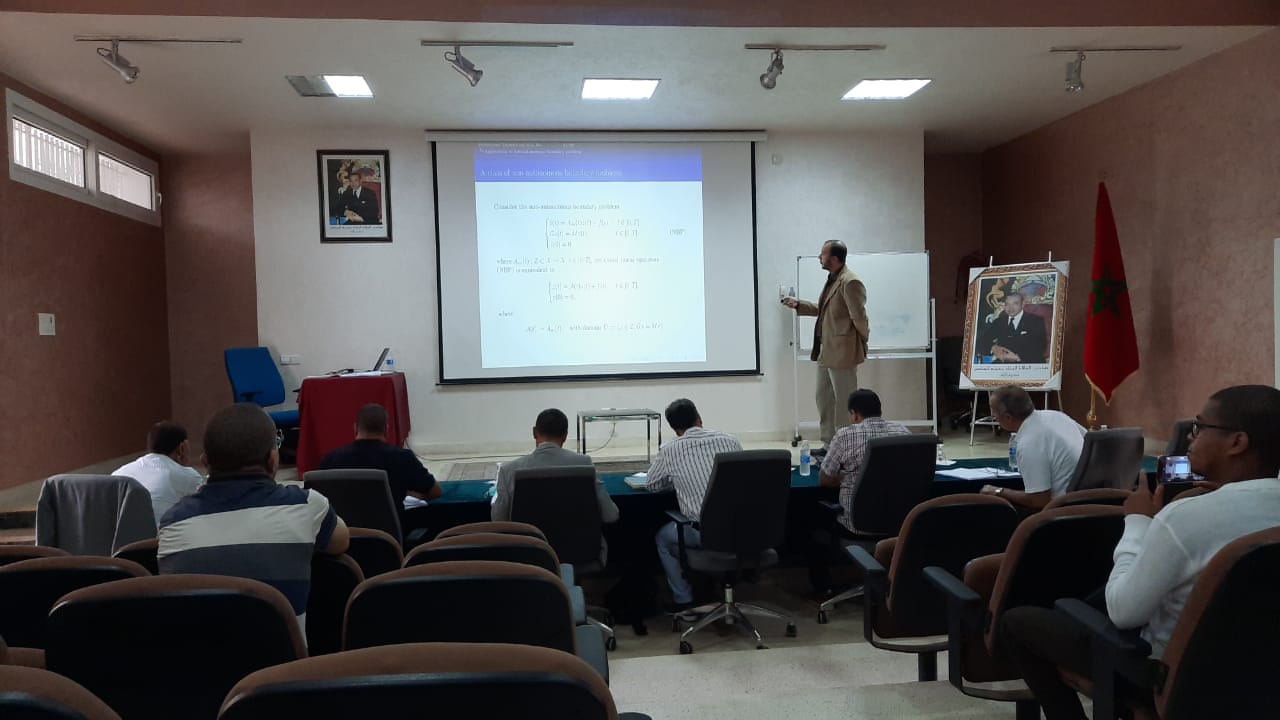 تيزنيت : أستاذ للرياضيات بثانوية السلام بأولاد جرار يحصل على الدكتوراه بجامعة ابن زهر بأكادير تيزنيت : أستاذ للرياضيات بثانوية السلام بأولاد جرار يحصل على الدكتوراه بجامعة ابن زهر بأكادير
