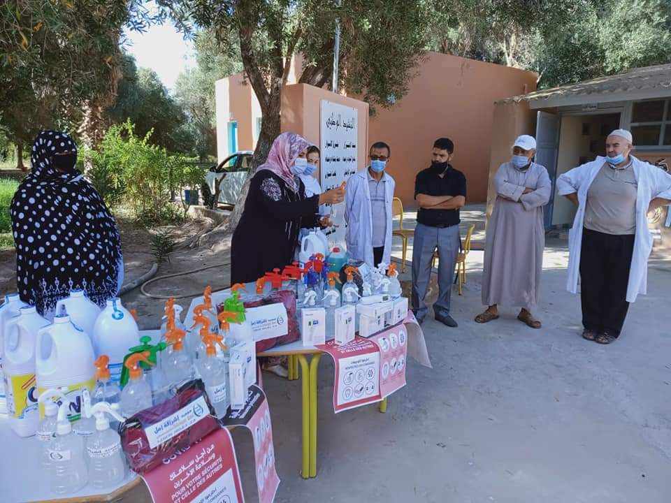 وجان: بالصّور .. جمعيـــــة إشراقــــــة أمــل، تبرز قــوة التضامــن والحس الوطني لدى المتعلمين والأطر التربوية وجان: بالصّور .. جمعيـــــة إشراقــــــة أمــل، تبرز قــوة التضامــن والحس الوطني لدى المتعلمين والأطر التربوية