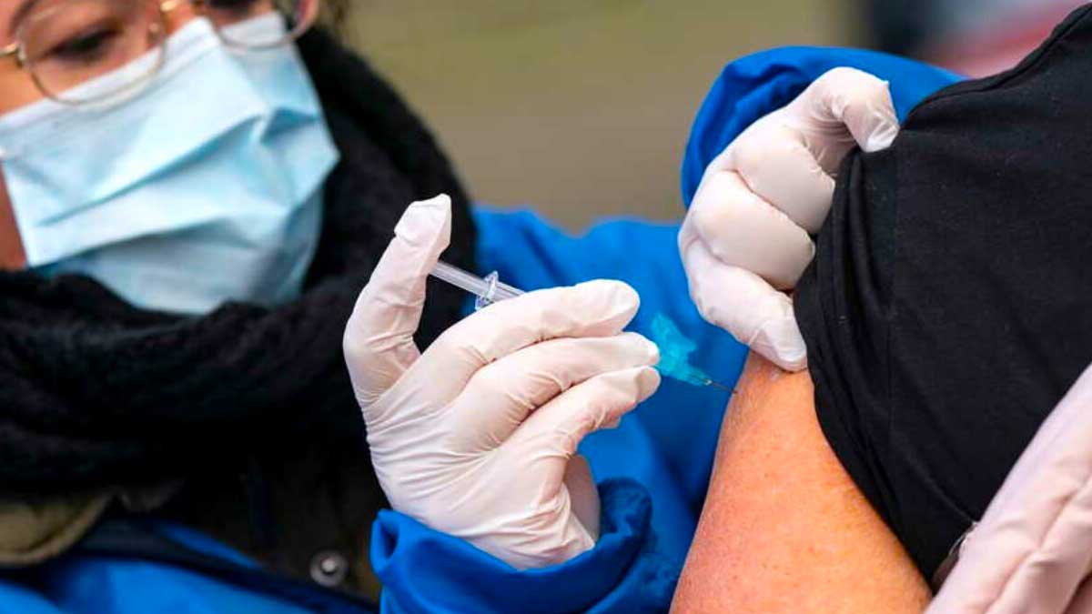 تيزنيت : التجاوب والإقبال الكثيف يُنجح عملية التلقيح ضد كورونا بالعالم القروي