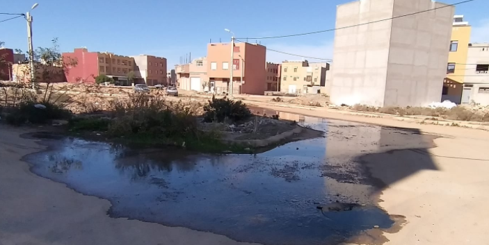 تيزنيت : مياه الواد الحار والروائح النتنة تؤرق ساكنة تجزئة الأشغال العمومية (صور ) تيزنيت : مياه الواد الحار والروائح النتنة تؤرق ساكنة تجزئة الأشغال العمومية (صور )