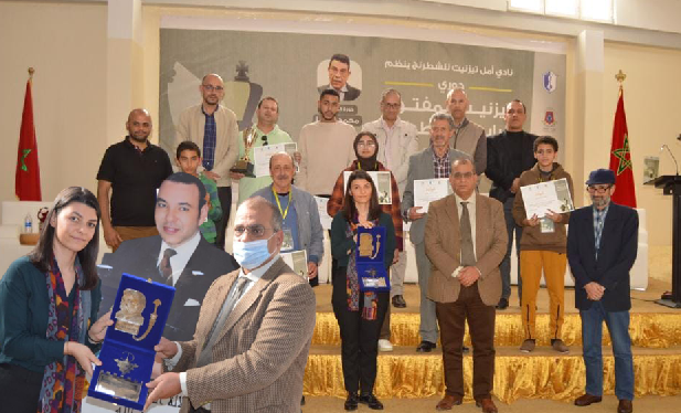 تيزنيت : بحضور نجلته ..مديرية التعليم تُكرم وزير التربية الوطنية السابق” محمد الوفا “