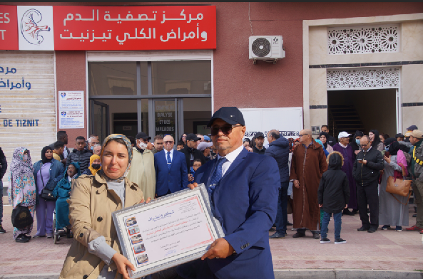 تيزنيت : مرضى القصور الكلوي و ذويهم بجهة سوس و سيدي افني في رحلة ترفيهية لمنتجع البرج ( صور + فيديو ) تيزنيت : مرضى القصور الكلوي و ذويهم بجهة سوس و سيدي افني في رحلة ترفيهية لمنتجع البرج ( صور + فيديو )