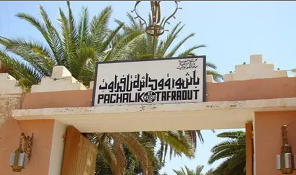 تافراوت : ضجيج الدراجات النارية، التدخين،غرباء يتربصون بمحيط المؤسسات التعليمية.. مشاكل تقض مضجع الساكنة