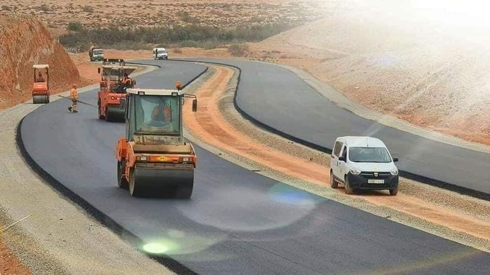 الحكومة تحدث مديرية مؤقتة للإشراف على تهيئة الطريق بين تيزنيت والداخلة الحكومة تحدث مديرية مؤقتة للإشراف على تهيئة الطريق بين تيزنيت والداخلة