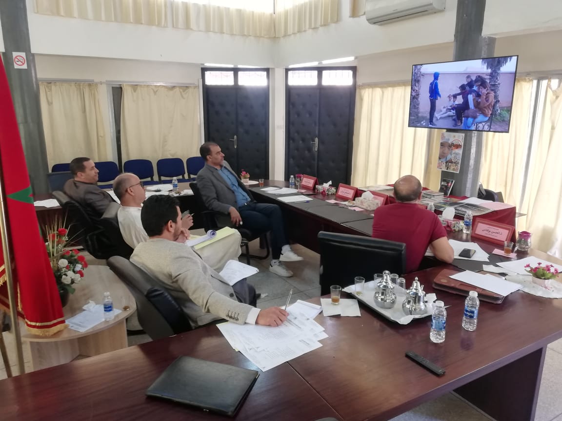 تيزنيت : ثلاثة أفلام تربوية تتأهل لتمثيل الإقليم في الإقصائيات الجهوية للنسخة 20 من المهرجان الوطني للفيلم التربوي تيزنيت : ثلاثة أفلام تربوية تتأهل لتمثيل الإقليم في الإقصائيات الجهوية للنسخة 20 من المهرجان الوطني للفيلم التربوي