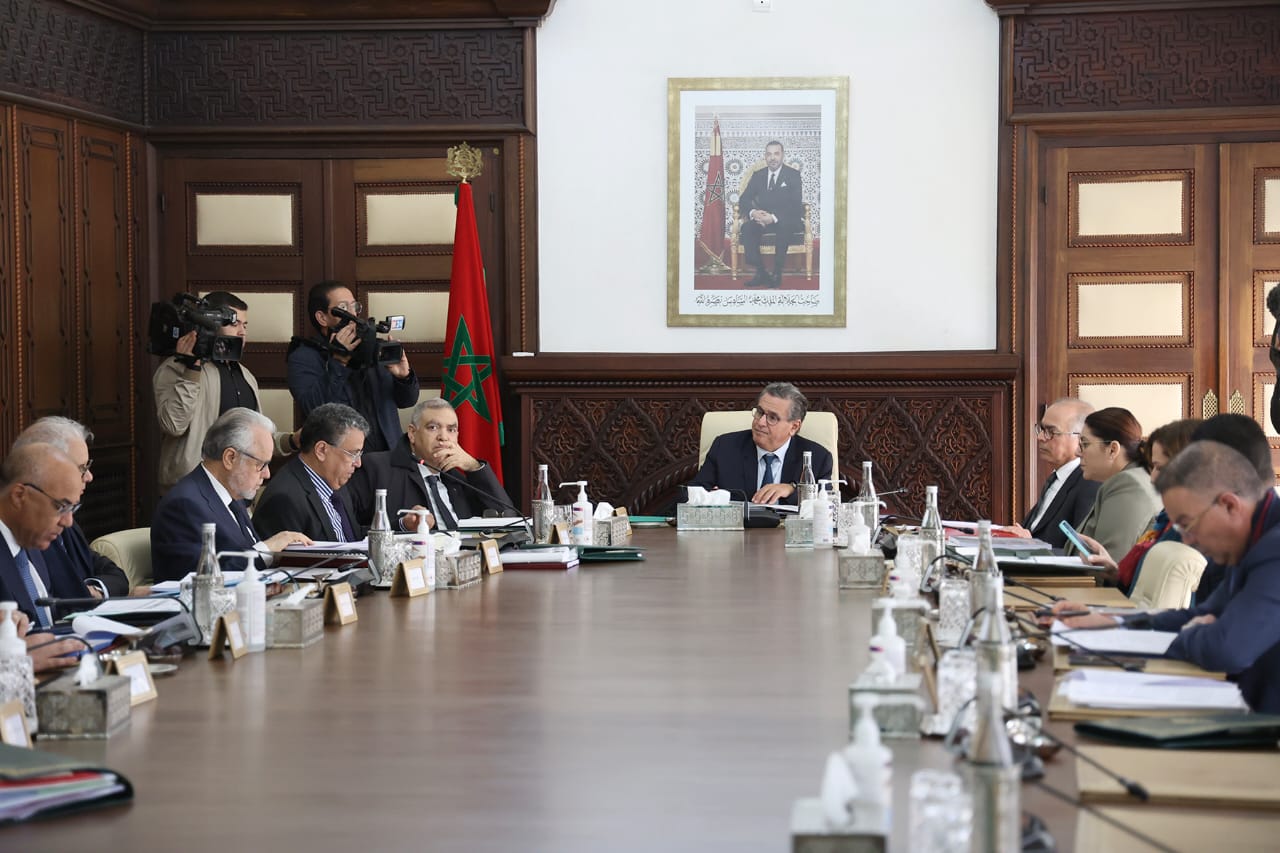 الحكومة تمهل أصحاب البنايات غير القانونية سنتين إضافيتين لتسوية وضعيتها تفاديا للهدم الحكومة تمهل أصحاب البنايات غير القانونية سنتين إضافيتين لتسوية وضعيتها تفاديا للهدم