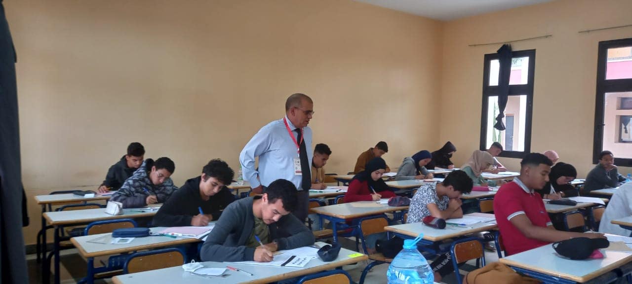 تيزنيت : الرحيوي مطلوب للتداول بشأن الامتحانات الإشهادية تيزنيت : الرحيوي مطلوب للتداول بشأن الامتحانات الإشهادية