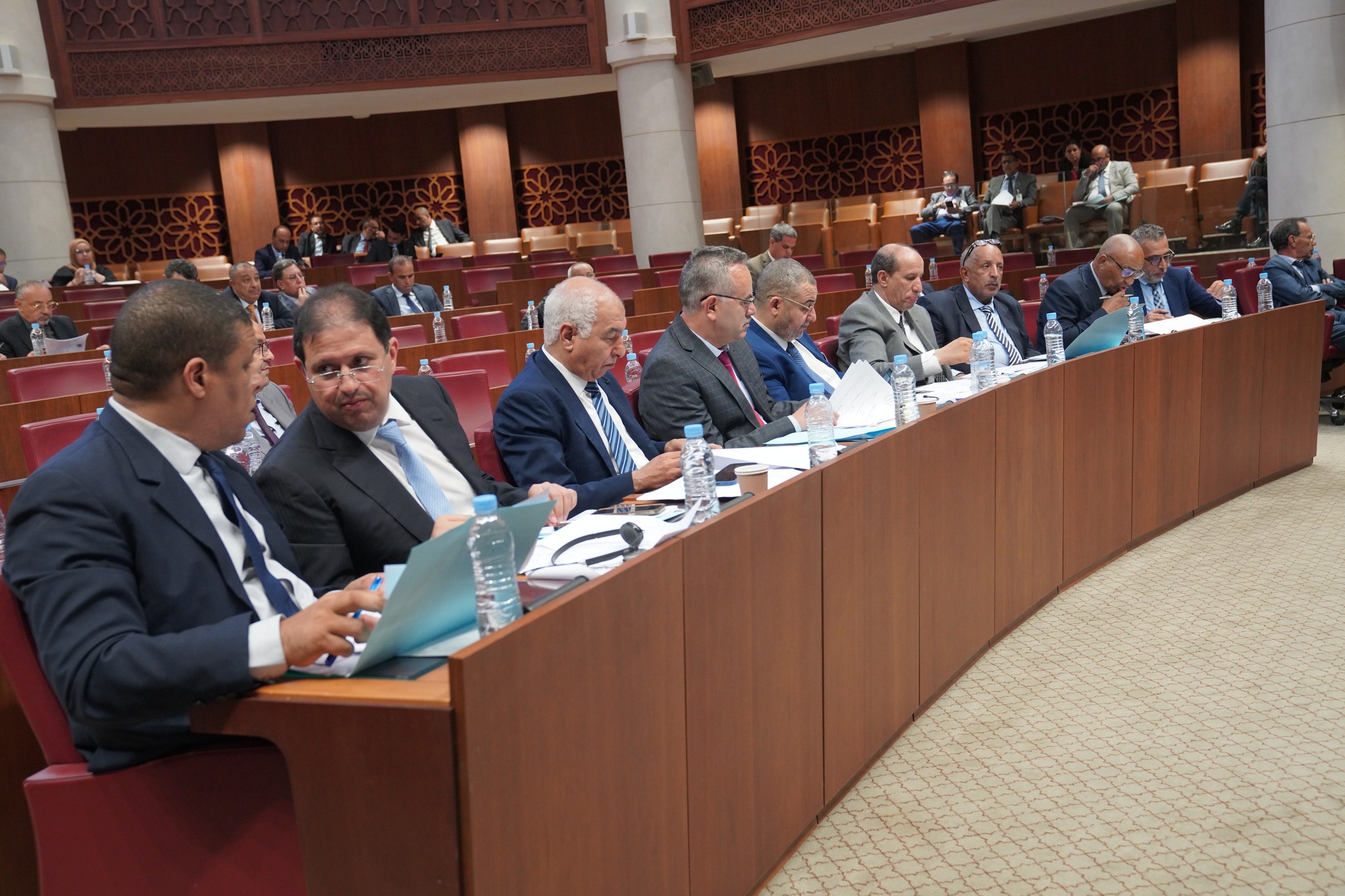 لجنة الداخلية تصادق على مشروع قانون الشركات الجهوية للماء الصالح للشرب والكهرباء والتطهير السائل لجنة الداخلية تصادق على مشروع قانون الشركات الجهوية للماء الصالح للشرب والكهرباء والتطهير السائل