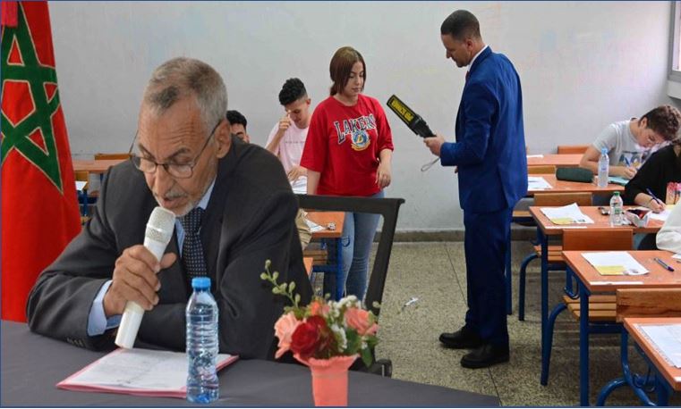 تيزنيت : الفرع الإقليمي للفيدرالية الوطنية لجمعيات الآباء يهنئ الناجحات و الناجحين في امتحانات البكالوريا تيزنيت : الفرع الإقليمي للفيدرالية الوطنية لجمعيات الآباء يهنئ الناجحات و الناجحين في امتحانات البكالوريا