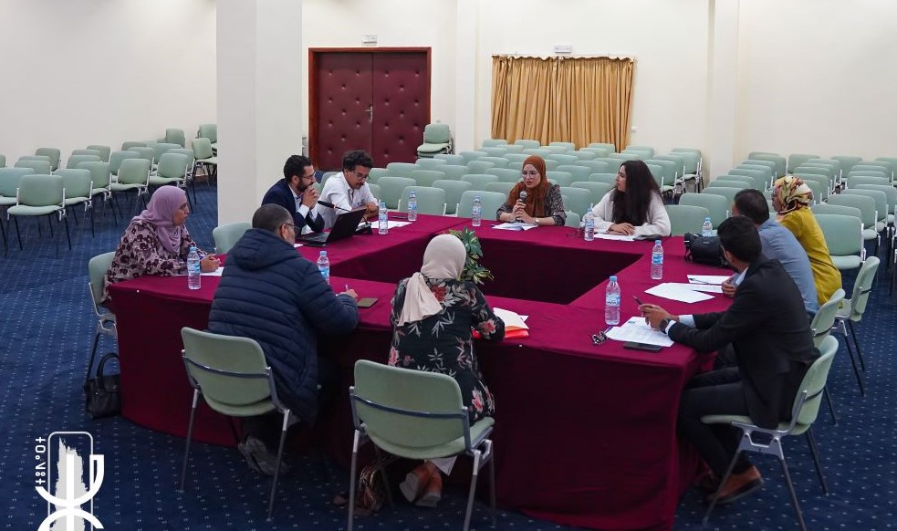 تيزنيت : طاولة مستديرة تناقش دور اللغة والثقافة المحلية في تعزيز فرص الشباب في سوق العمل تيزنيت : طاولة مستديرة تناقش دور اللغة والثقافة المحلية في تعزيز فرص الشباب في سوق العمل