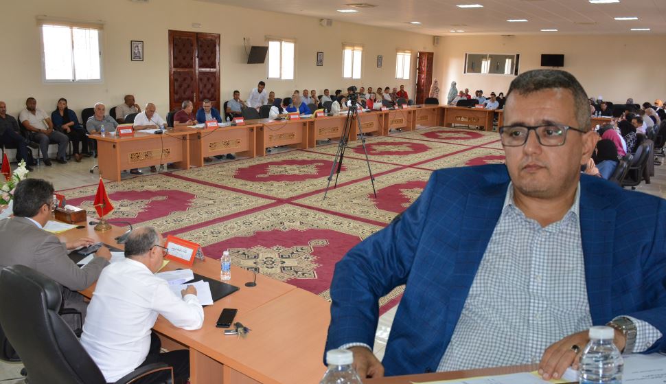 “محمد الشيخ بلا” موجها كلامه لأصحاب حسابات مجهولة على “فيسبوك”: لقد تصدقنا عليكم بِِعِرْضِنَا ..و ” الشْرْعْ و القانون ” هو الفيصل بيننا !! ( فيديو ) “محمد الشيخ بلا” موجها كلامه لأصحاب حسابات مجهولة على “فيسبوك”: لقد تصدقنا عليكم بِِعِرْضِنَا ..و ” الشْرْعْ و القانون ” هو الفيصل بيننا !! ( فيديو )