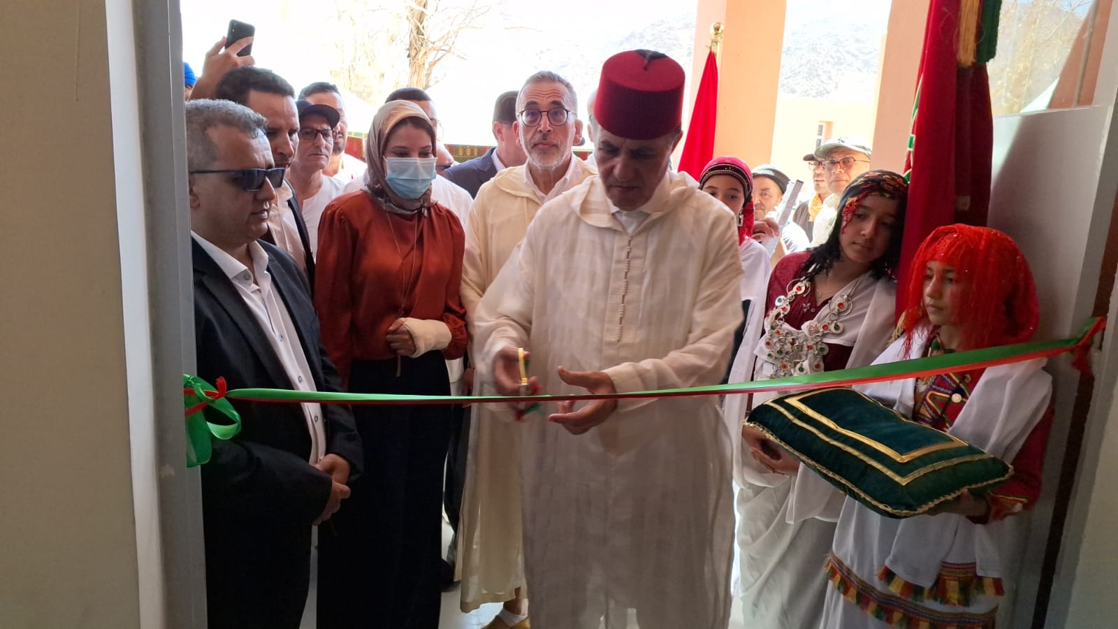 تيزنيت : عامل الإقليم يدشن و يعطي انطلاقة مشاريع تنموية مهمة بدائرة تافراوت ( فيديو ) تيزنيت : عامل الإقليم يدشن و يعطي انطلاقة مشاريع تنموية مهمة بدائرة تافراوت ( فيديو )