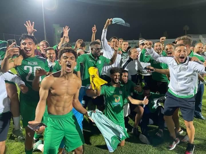 أولمبيك الدشيرة يصنع المجد ويصعد إلى البطولة الاحترافية لأول مرة في تاريخه أولمبيك الدشيرة يصنع المجد ويصعد إلى البطولة الاحترافية لأول مرة في تاريخه