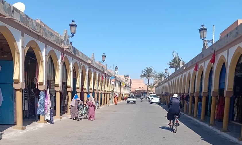 تيزنيت : غضب واستياء في صفوف تجار سوق سي بلعيد بسبب الحجز على دراجاتهم المركونة أمام محلاتهم