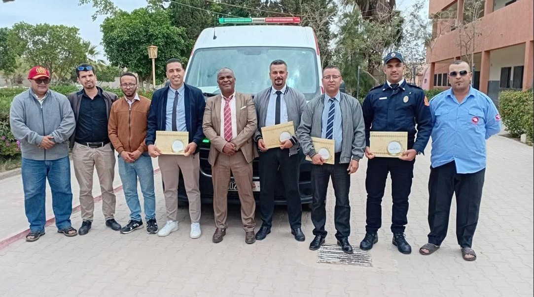قوافل متنقلة للأمن الوطني.. حل ناجع لاجراءات البطاقة  الوطنية لتلاميذ الباكالوريا بالوسط القروي  لتيزنيت إسوة بشتوكة.
