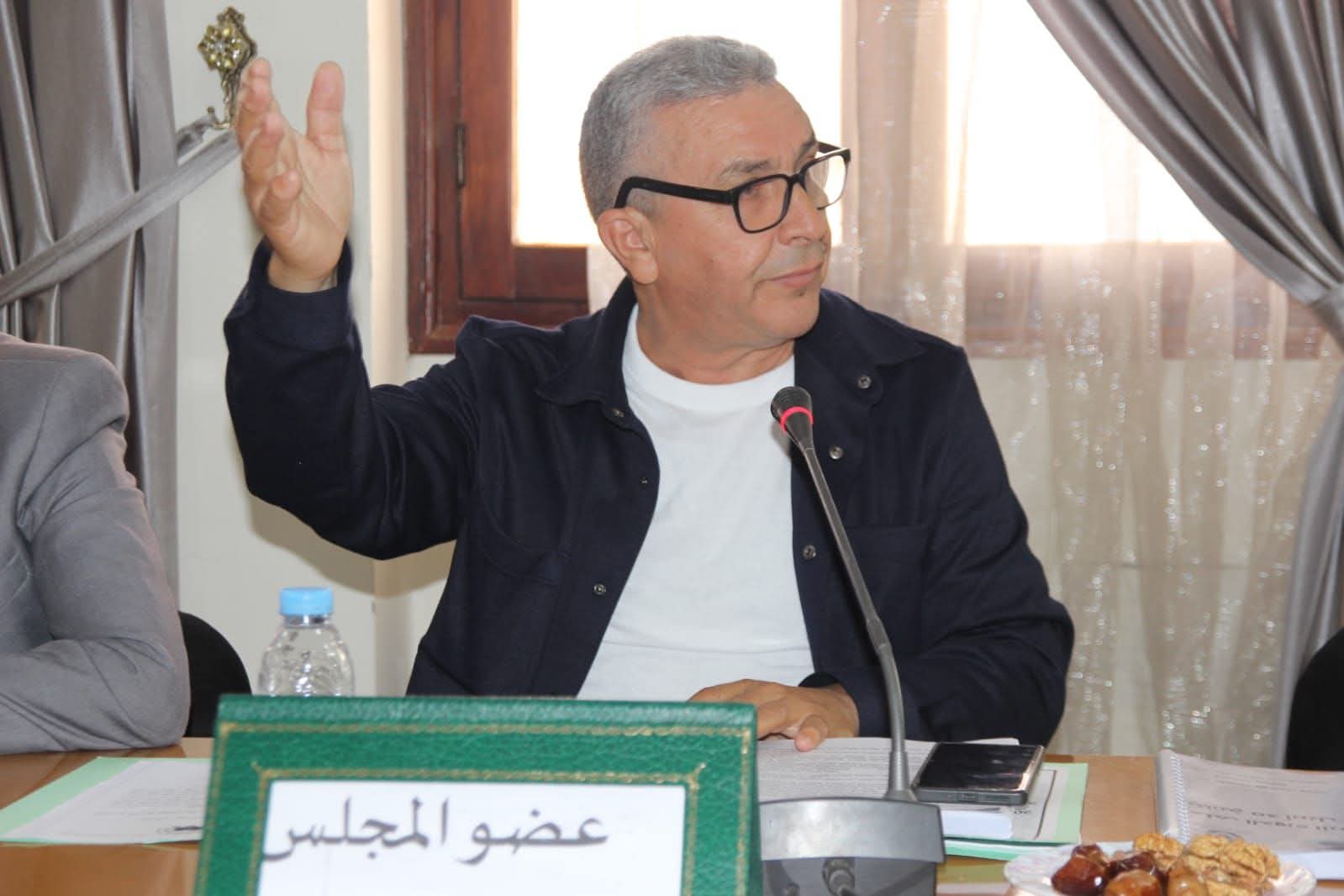 رسالة مفتوحة تكشف اتهامات بتجاوزات سياسية وقانونية بجماعة سيدي أحمد أموسى.