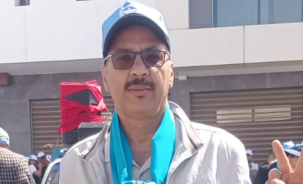 اليزامي: أساتذة إعدادية مولاي رشيد بتيزنيت بلا مستحقات.