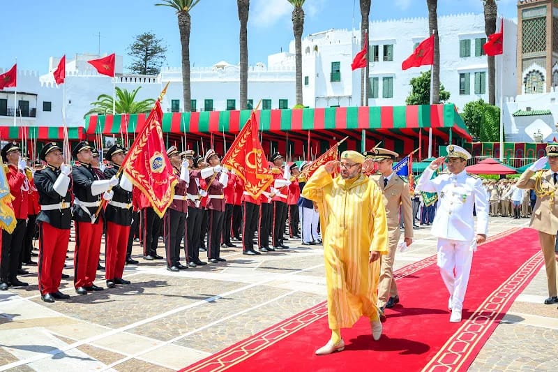 الملك يعلن عن  إحداث 60 ألف وحدة سكنية لصالح القوات المسلحة الملكية.